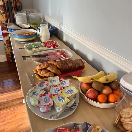 Woodville לינה וארוחת בוקר