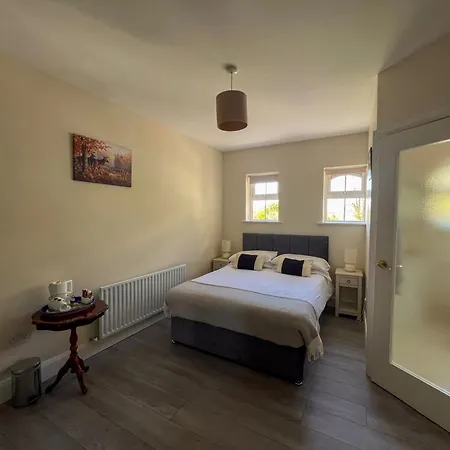 Woodville לינה וארוחת בוקר Fossa