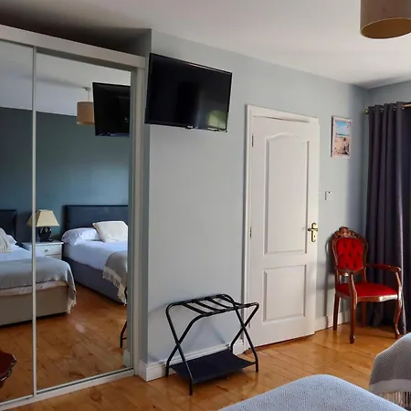 Woodville 4* Fossa