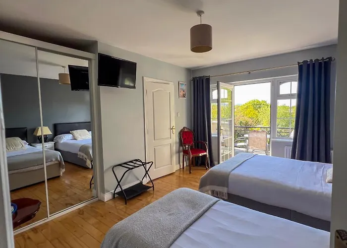 Woodville 住宿加早餐酒店